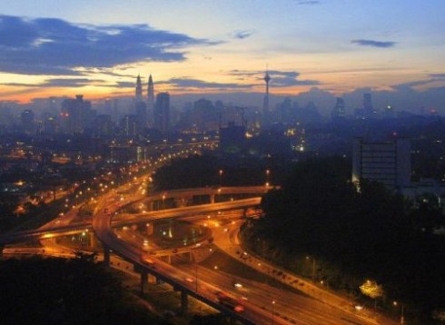 Malaysia is set for steady growth despite the economic downturn Malaysia is set for steady growth despite the economic downturn