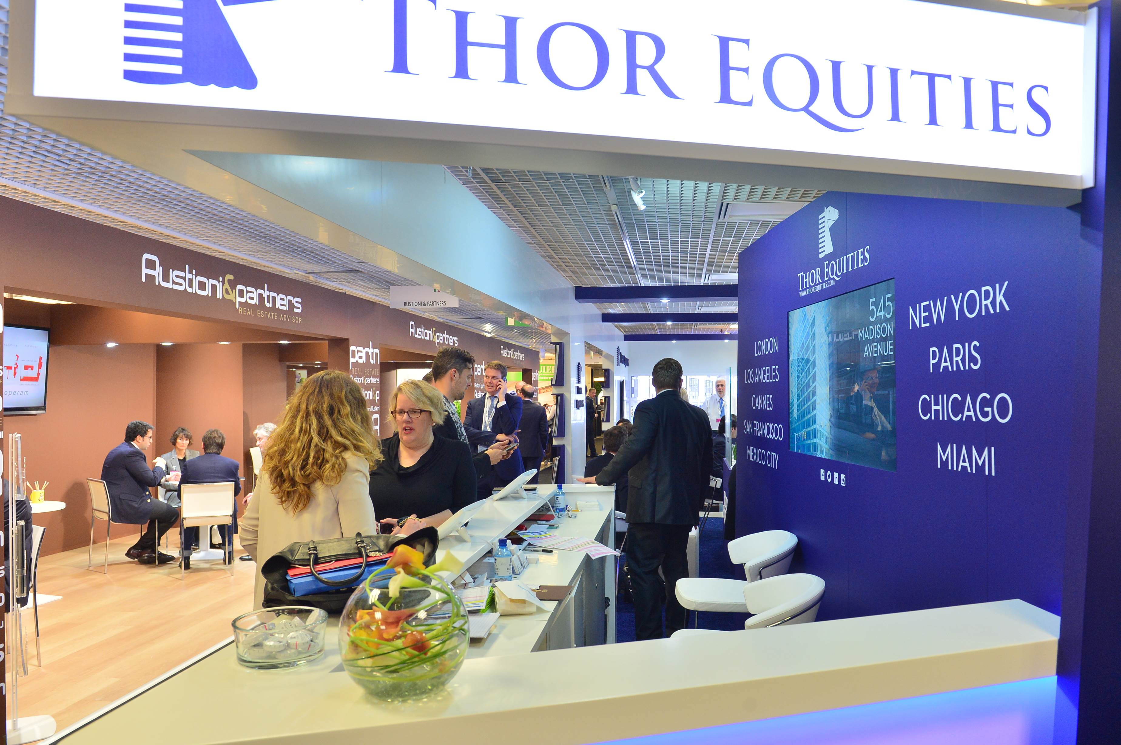 MAPIC 2014 - EXHIBITION AREA - STAND - THOR