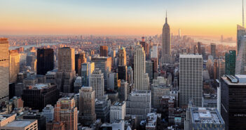 New York City. Manhattan downtown skyline. © Tomas Sereda/Getty Images