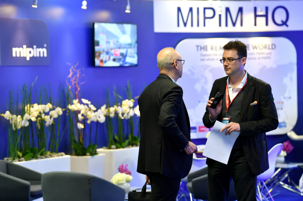 MIPIM 2017 - ATMOSPHERE - EXHIBITION AREA - INSIDE VIEW MIPIM 2018 Top 10