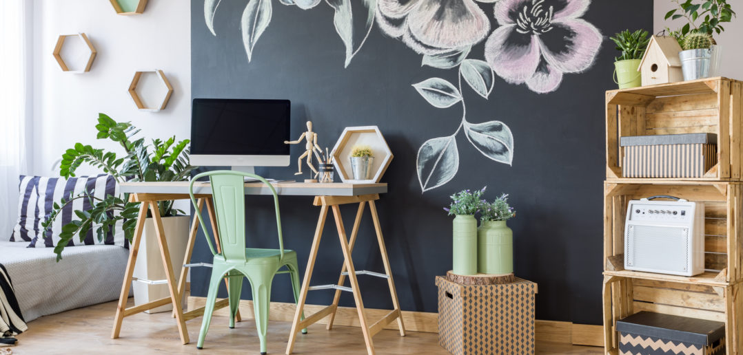 Home workspace with chalkboard © KatarzynaBialasiewicz/GettyImages